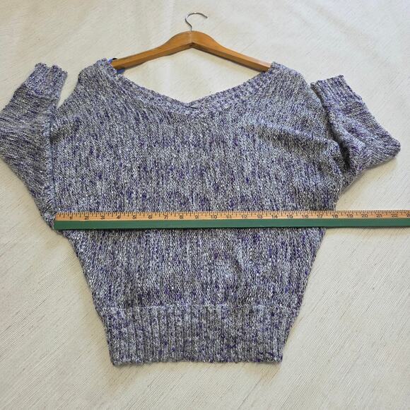 Jessica Simpson Woman's Grey Purple with silver accents V-Neck Sweater Size M - Picture 7 of 7